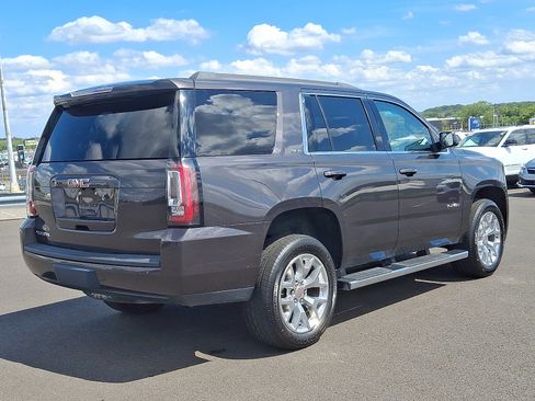 Used 2017 GMC Yukon SLE image 6