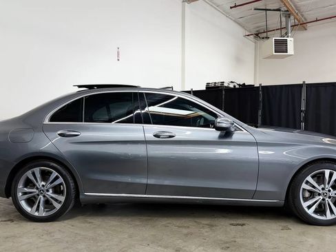 Used 2020 Mercedes-Benz C 300 Sedan image 5