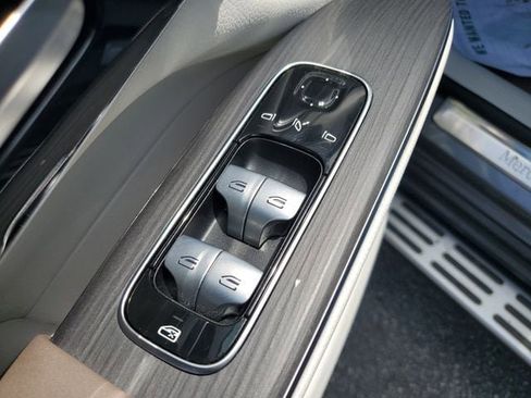 Used 2023 Mercedes-Benz EQS 450+ SUV image 23