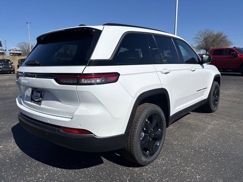 New 2026 Jeep Grand Cherokee Limited AWD/4WD image 6