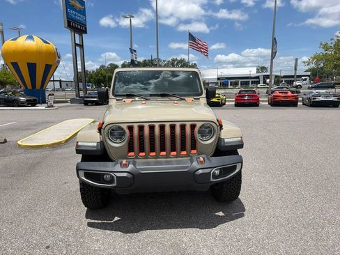 Used 2020 Jeep Gladiator Overland AWD/4WD image 2