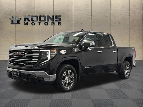 Used 2025 GMC Sierra 1500 SLT image 1
