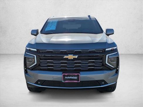 New 2026 Chevrolet Suburban High Country image 2