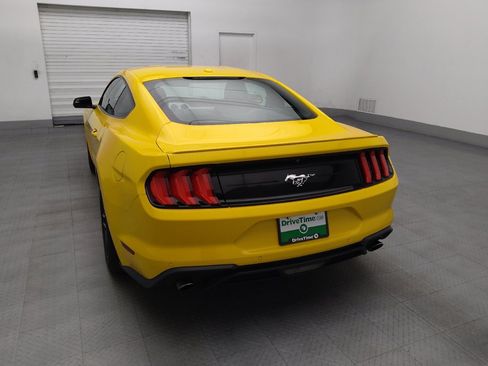 Used 2018 Ford Mustang Coupe w/ Equipment Group 101A RWD image 6