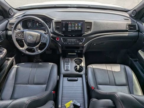 Used 2023 Honda Passport TrailSport image 15