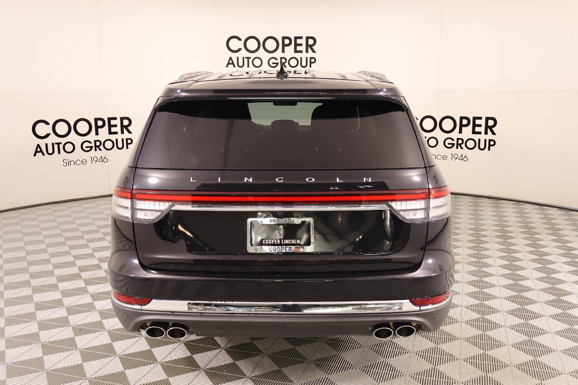 Used 2023 Lincoln Aviator 2WD image 22