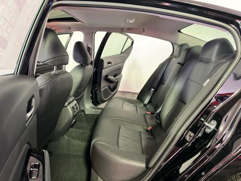 New 2025 Nissan Altima 2.5 SL image 14