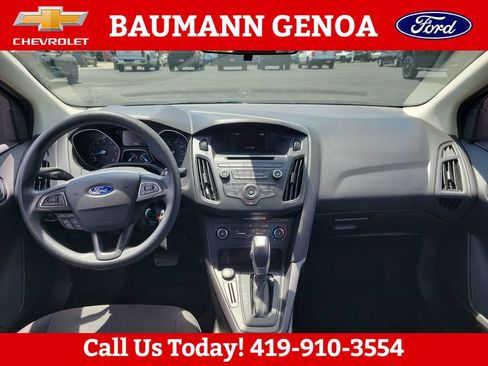 Used 2015 Ford Focus SE FWD image 12