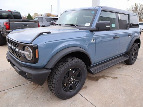 New 2025 Ford Bronco Outer Banks image 11