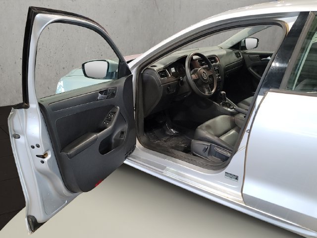 Used 2014 Volkswagen Jetta SE FWD image 33