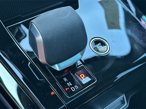 Certified 2025 Land Rover Range Rover Sport Dynamic SE image 21