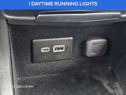 Used 2025 Cadillac XT4 Premium Luxury FWD image 25