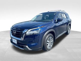 Certified 2023 Nissan Pathfinder SL AWD/4WD video 4