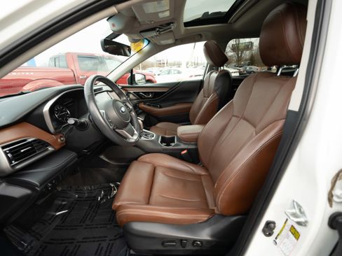 Used 2021 Subaru Outback Touring w/ Popular Package #2 image 9