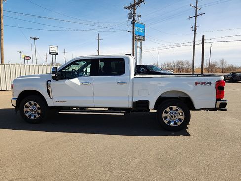 New 2026 Ford F250 Lariat w/ Chrome Package image 2
