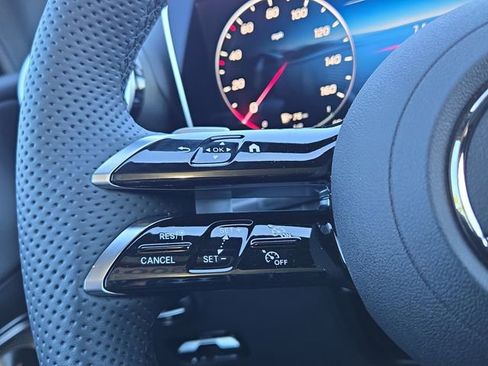 New 2026 Mercedes-Benz GLC 300 4MATIC image 19