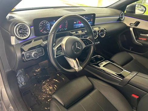 Used 2025 Mercedes-Benz CLA 250 image 6
