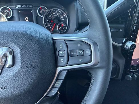 Certified 2025 RAM 2500 Big Horn AWD/4WD image 21