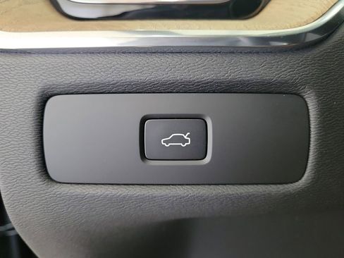 New 2026 Volvo XC60 B5 Core image 33