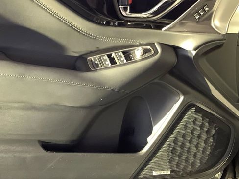 Certified 2025 Subaru Outback Limited image 12