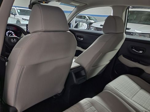 Certified 2026 Honda HR-V LX image 10