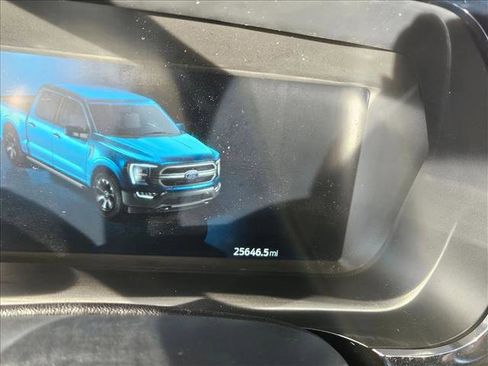 Certified 2022 Ford F150 Lariat w/ Equipment Group 502A High image 10