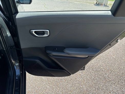 Used 2025 Kia K4 FWD image 18