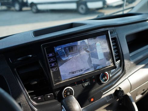 Used 2021 Ford Transit 350 DRW RWD image 19