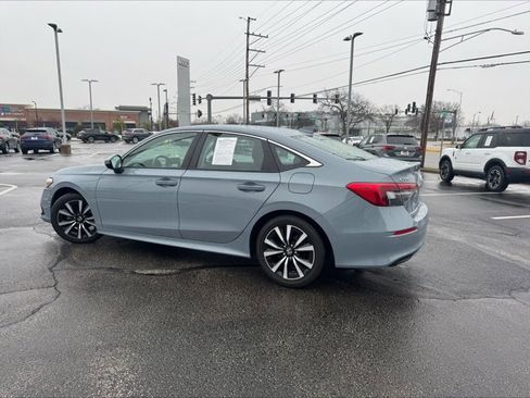 Used 2023 Honda Civic EX image 5