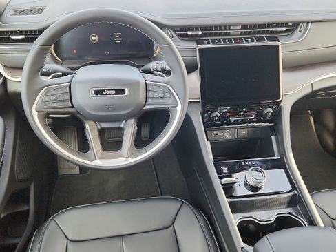 New 2025 Jeep Grand Cherokee L Limited image 14