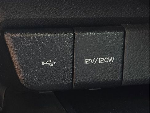 Used 2024 Toyota Camry SE FWD image 15