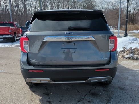 Certified 2023 Ford Explorer XLT w/ Equipment Group 202A image 7