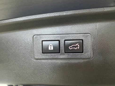 Used 2025 Subaru Outback Onyx Edition AWD/4WD image 37