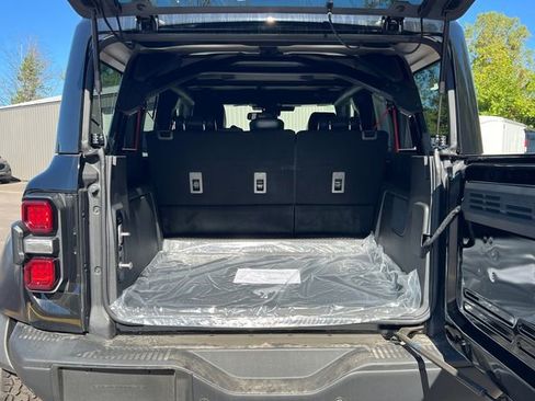 New 2025 Ford Bronco Raptor image 5