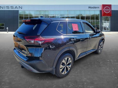 Certified 2023 Nissan Rogue SV image 5