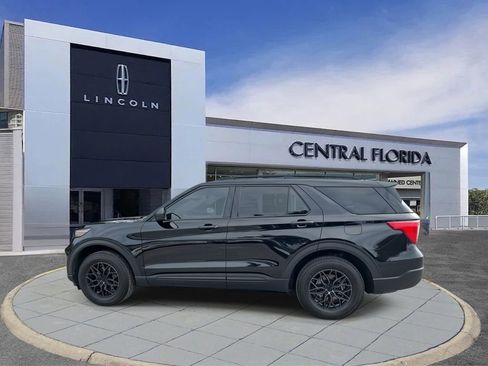 Used 2020 Ford Explorer XLT w/ Comfort Package image 11