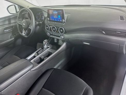 Used 2025 Nissan Sentra SV image 33