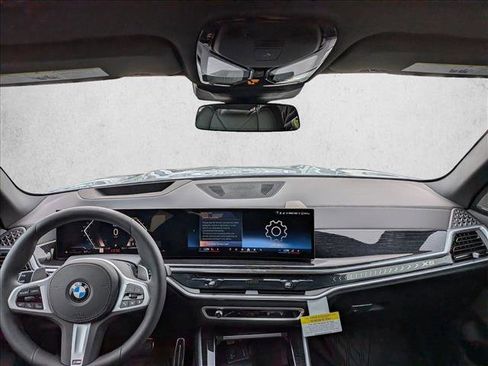 New 2026 BMW X5 xDrive40i w/ M Sport Package AWD/4WD image 15