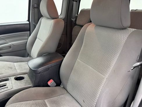 Used 2012 Toyota Tacoma 2WD Access Cab w/ SR5 Pkg image 13