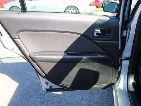 Used 2012 Ford Fusion SE image 31