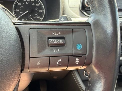 Used 2021 Nissan Rogue SL FWD image 22