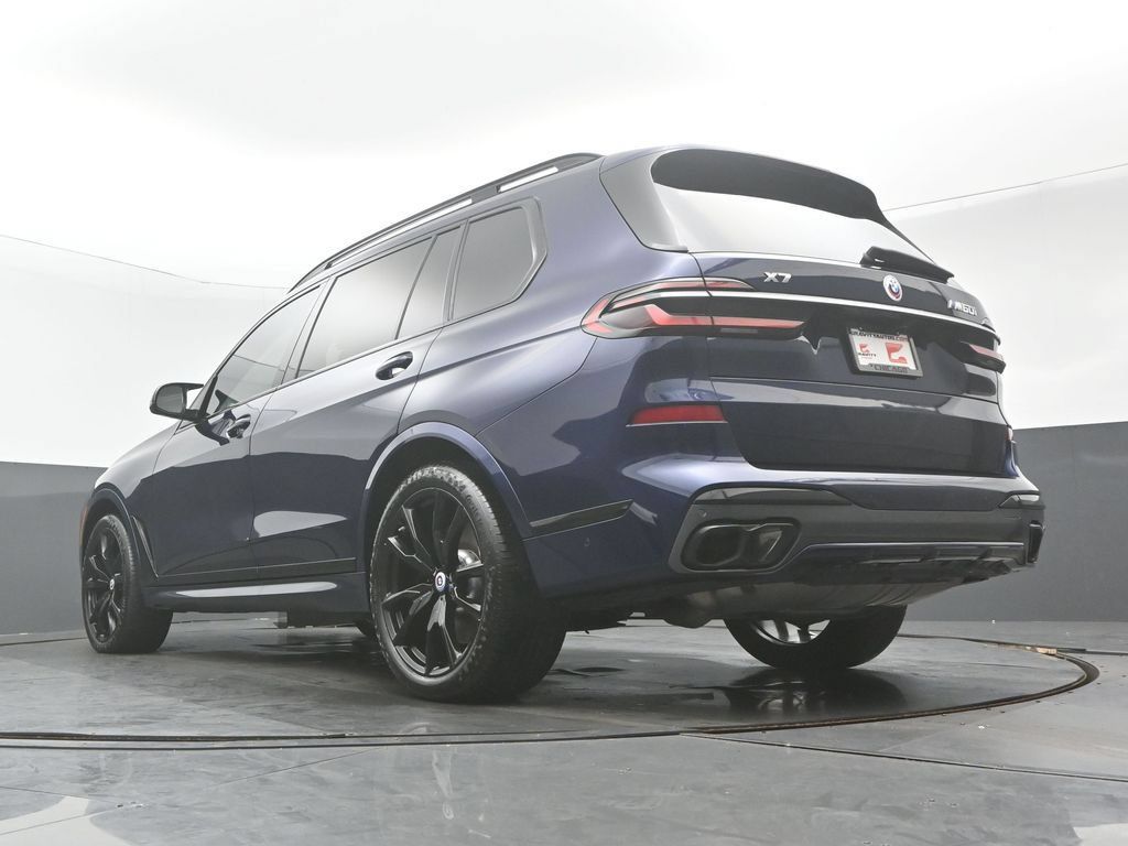Used 2023 BMW X7 M60i w/ Executive Package AWD/4WD image 32