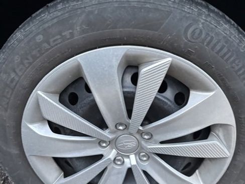 Used 2023 Subaru Impreza 2.0i image 12