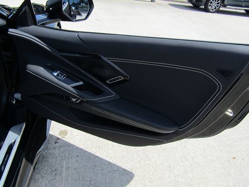 Used 2024 Chevrolet Corvette Z06 w/ Z07 Performance Package RWD image 15