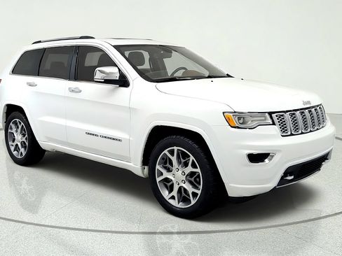 Used 2021 Jeep Grand Cherokee Overland AWD/4WD image 7