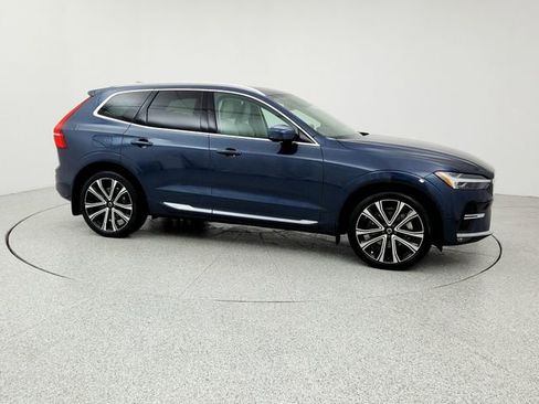 Certified 2023 Volvo XC60 B6 Ultimate w/ Protection Package Premier image 3