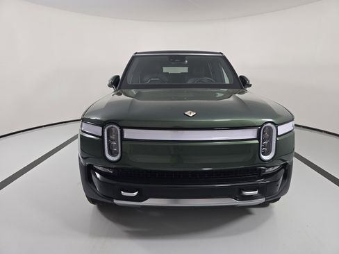 Used 2024 Rivian R1S Adventure AWD/4WD image 8