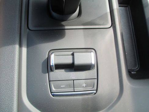 New 2026 GMC Sierra 1500 AT4 w/ AT4 Premium Package AWD/4WD image 22