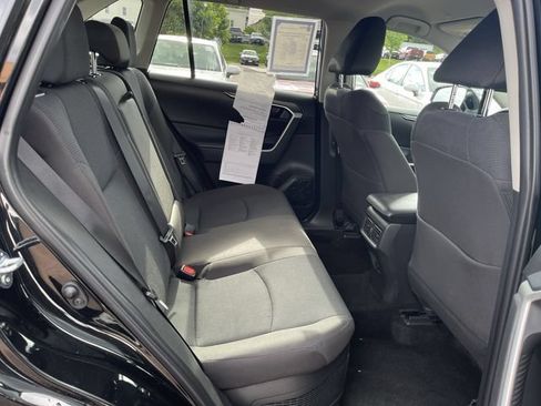 Used 2025 Toyota RAV4 LE AWD/4WD image 21