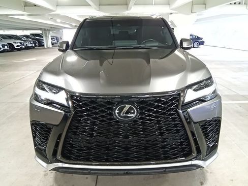 Used 2024 Lexus LX 600 F Sport AWD/4WD image 2
